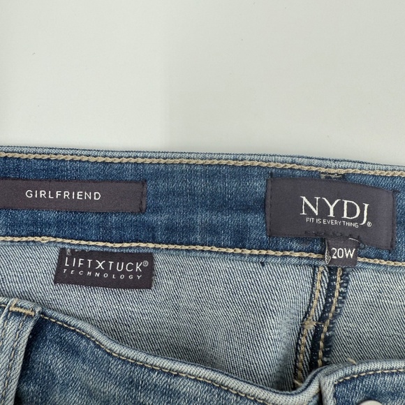NYDJ Jeans Women 20W NEW Girlfriend LiftTuck Tech Stretch Blue Light Wash Denim - Picture 7 of 15
